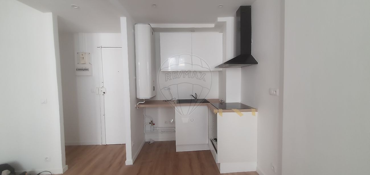 Vente Appartement à Paris Butte-Montmartre 18e arrondissement 2 pièces