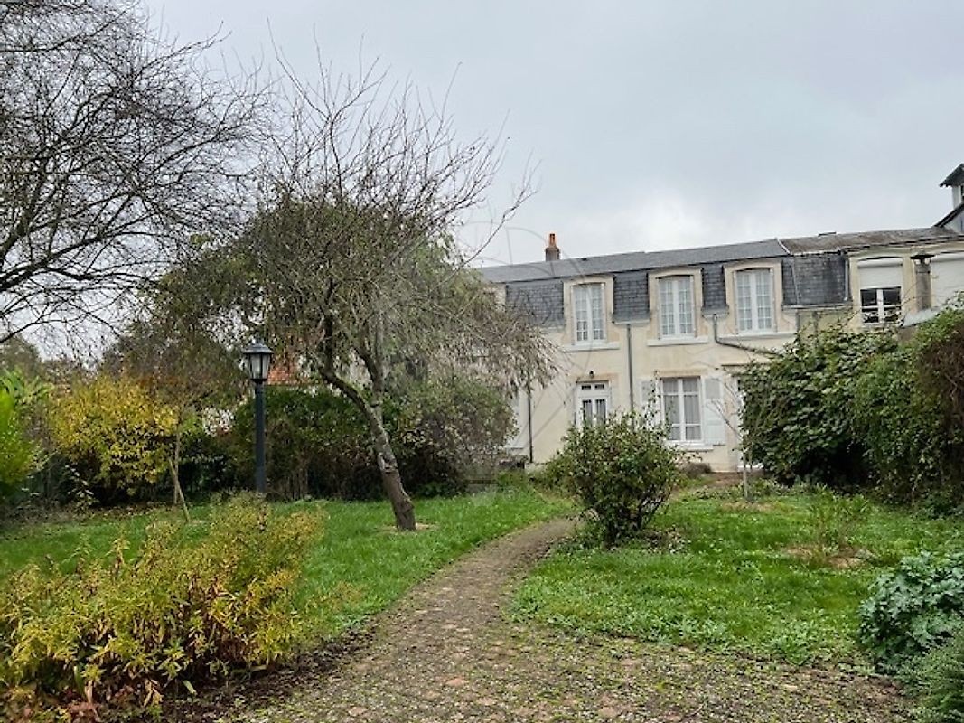 Vente Maison à Orléans 9 pièces