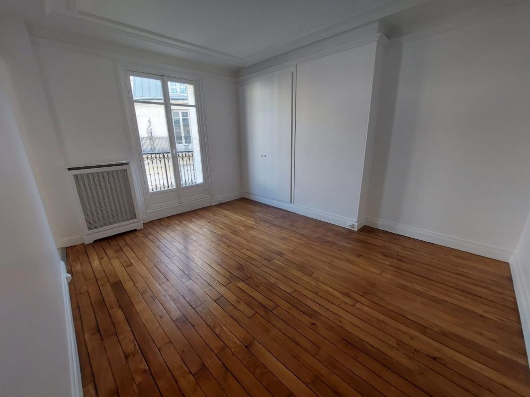 Location Appartement à Paris Batignolles-Monceaux 17e arrondissement 5 pièces