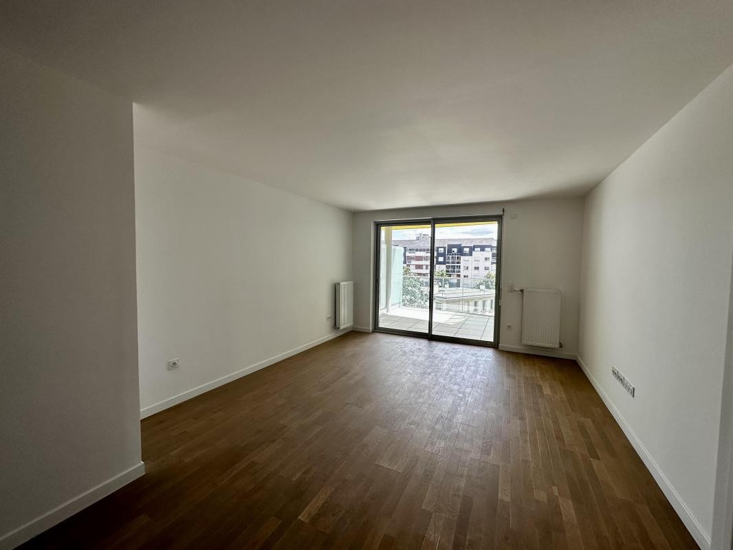 Location Appartement à Suresnes 4 pièces