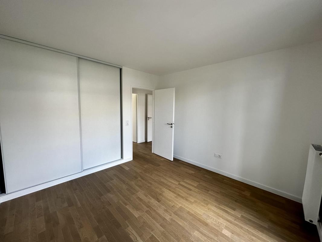 Location Appartement à Suresnes 4 pièces