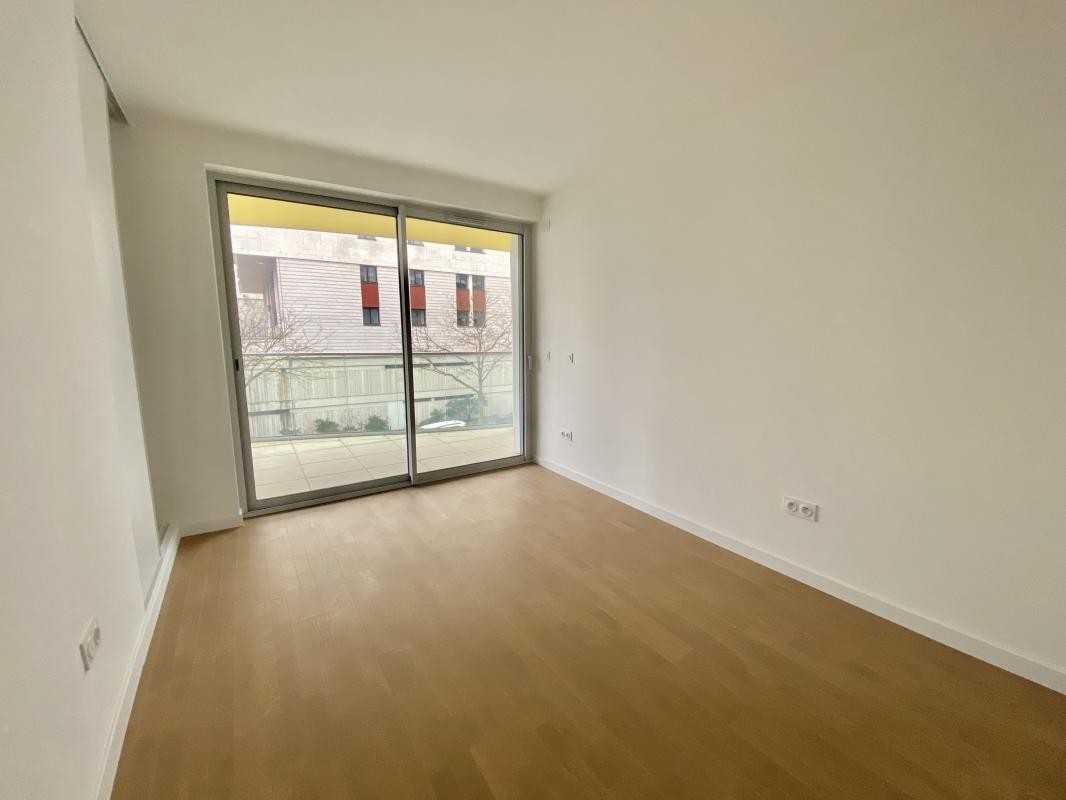 Location Appartement à Suresnes 4 pièces