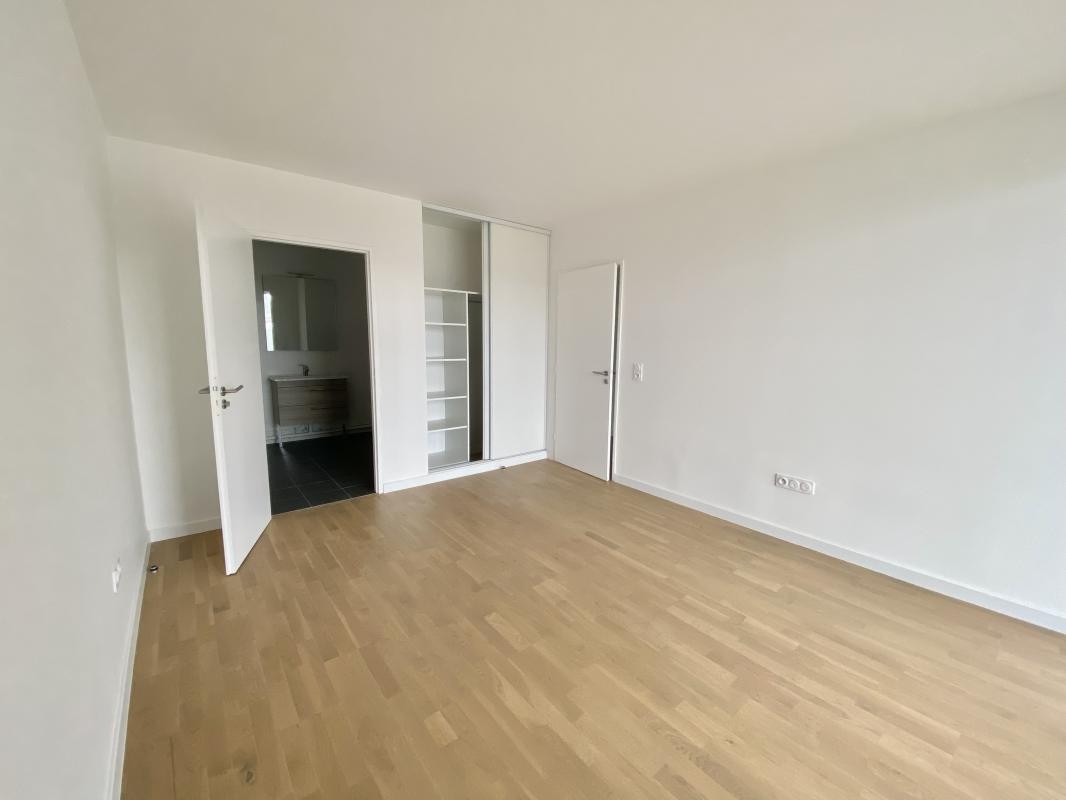 Location Appartement à Suresnes 2 pièces