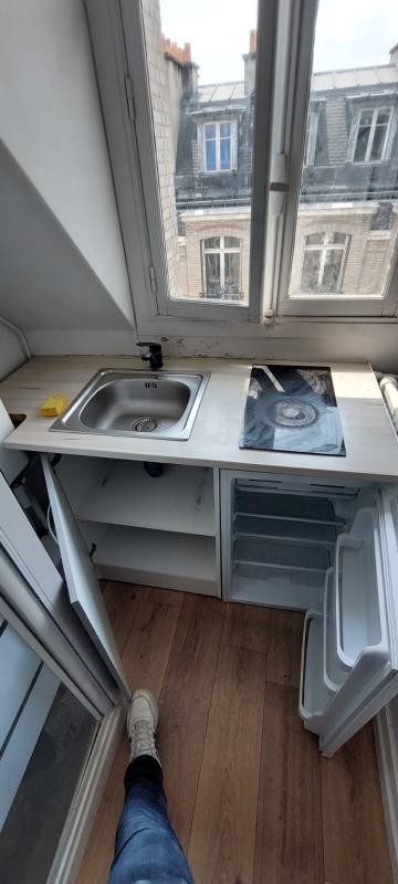 Location Appartement à Paris Batignolles-Monceaux 17e arrondissement 1 pièce