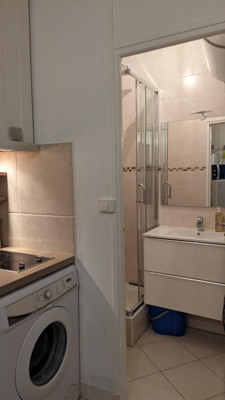 Location Appartement à Paris Buttes-Chaumont 19e arrondissement 1 pièce