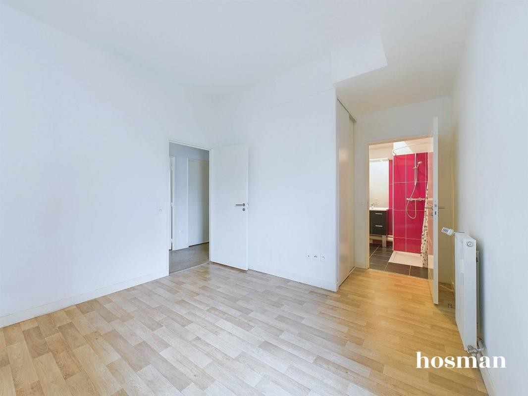 Vente Appartement à Paris Buttes-Chaumont 19e arrondissement 4 pièces