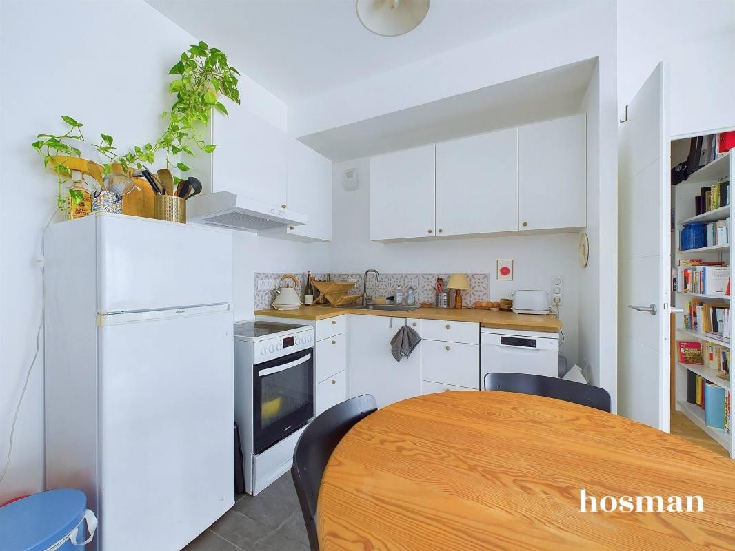 Vente Appartement à Paris Buttes-Chaumont 19e arrondissement 2 pièces