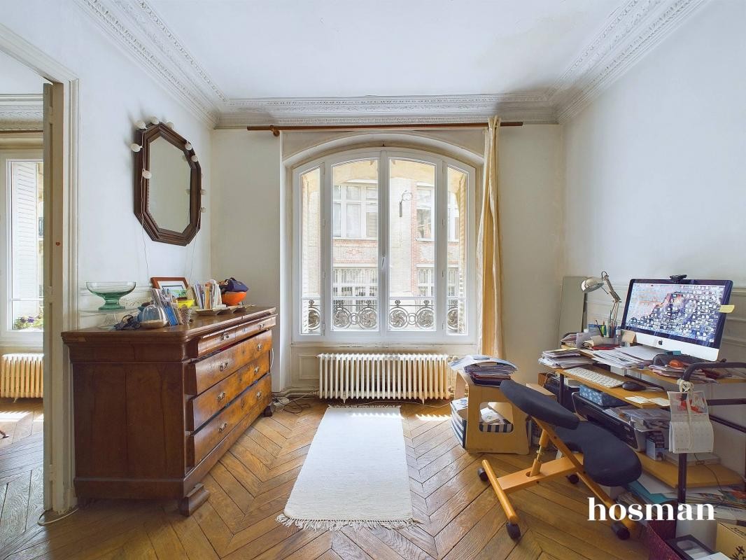 Vente Appartement à Paris Buttes-Chaumont 19e arrondissement 4 pièces