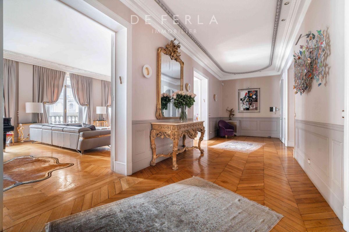 Vente Appartement à Paris Passy 16e arrondissement 7 pièces