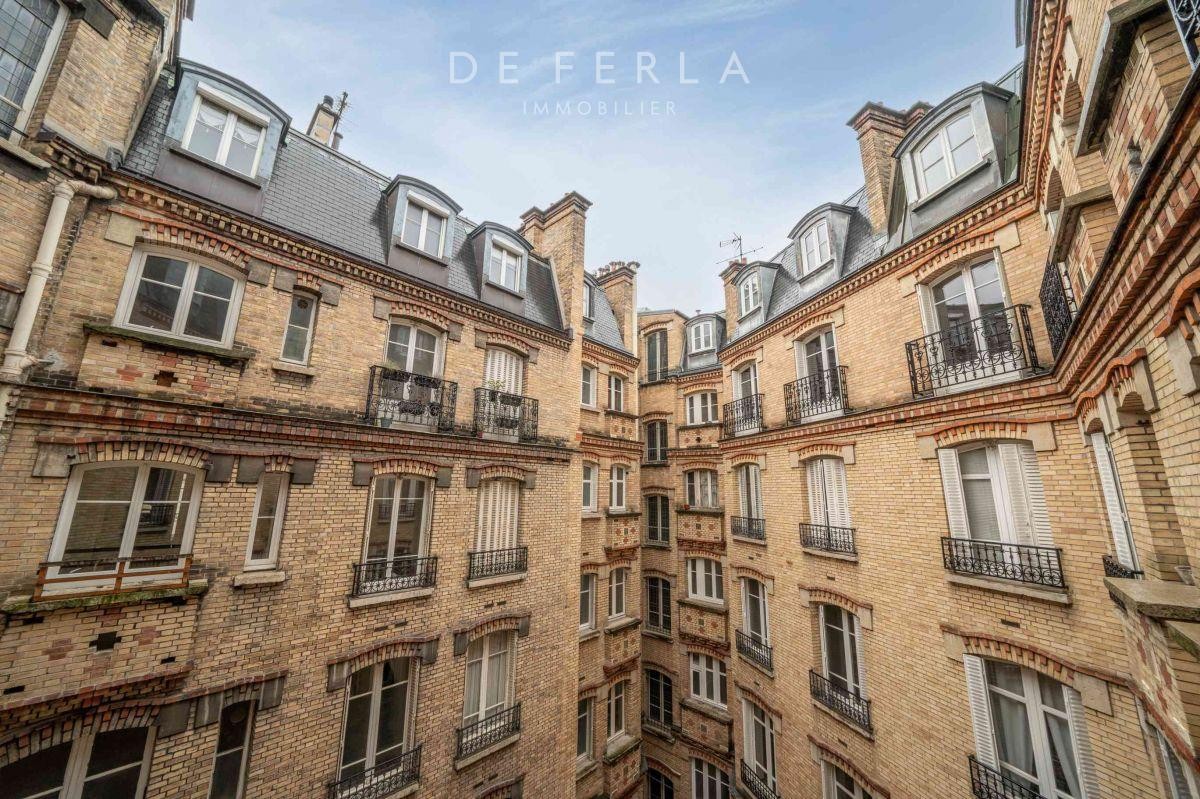 Vente Appartement à Paris Élysée  8e arrondissement 2 pièces