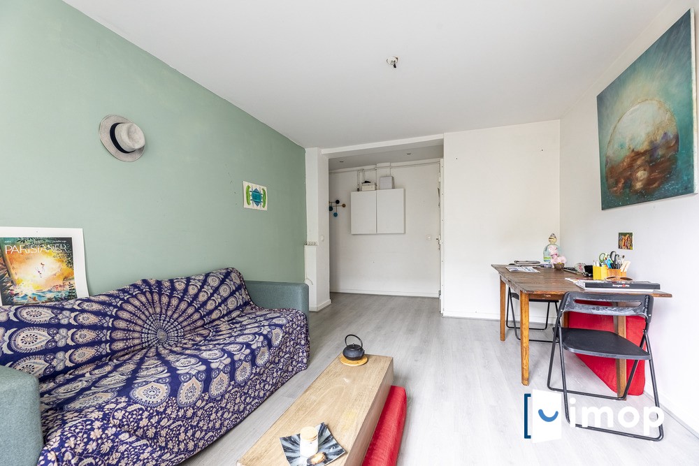 Vente Appartement à Paris Buttes-Chaumont 19e arrondissement 3 pièces