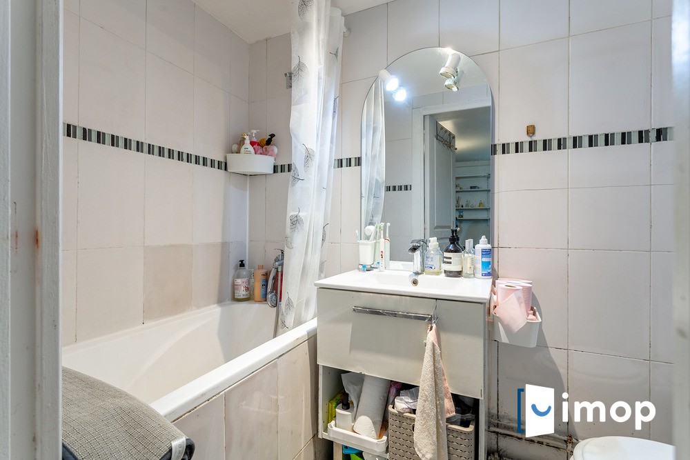 Vente Appartement à Paris Butte-Montmartre 18e arrondissement 1 pièce