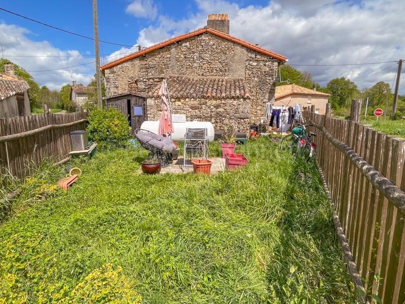 Vente Maison à Sauzé-Vaussais 2 pièces