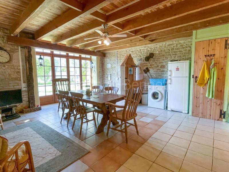 Vente Maison à Sauzé-Vaussais 6 pièces