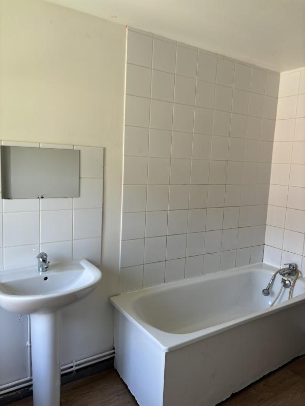 Location Appartement à Neufmanil 4 pièces