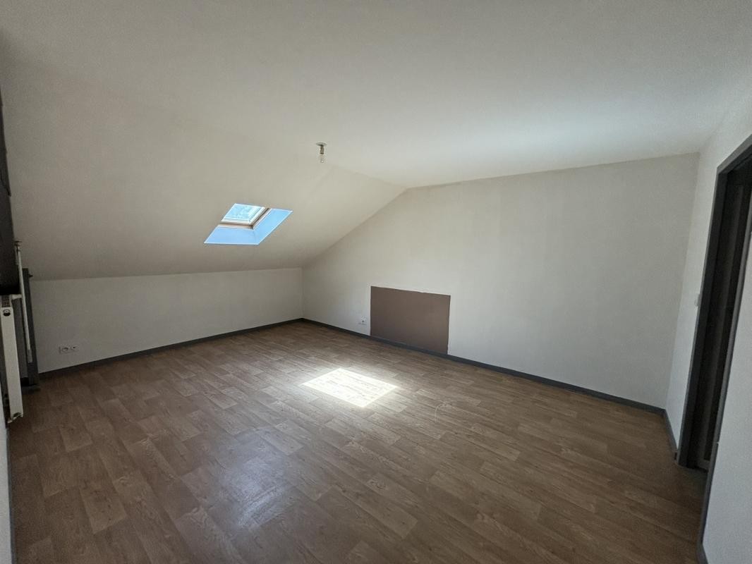 Location Appartement à Neufmanil 4 pièces