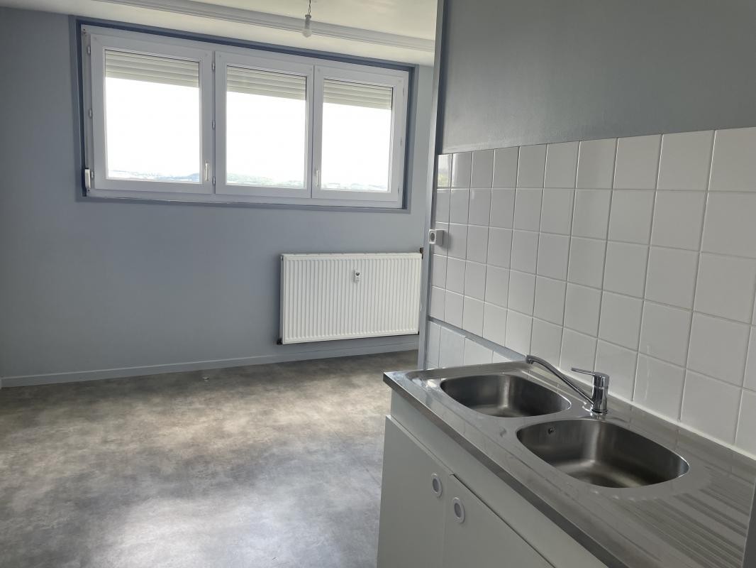 Location Appartement à Charleville-Mézières 4 pièces