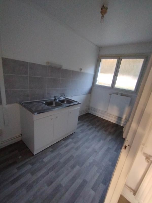 Location Appartement à Monthermé 5 pièces