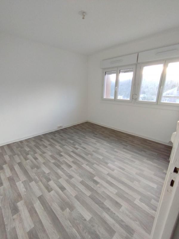 Location Appartement à Monthermé 5 pièces