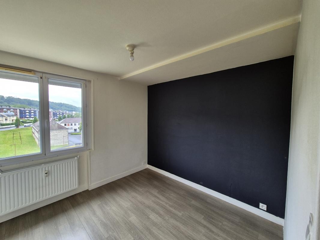 Location Appartement à Bogny-sur-Meuse 4 pièces