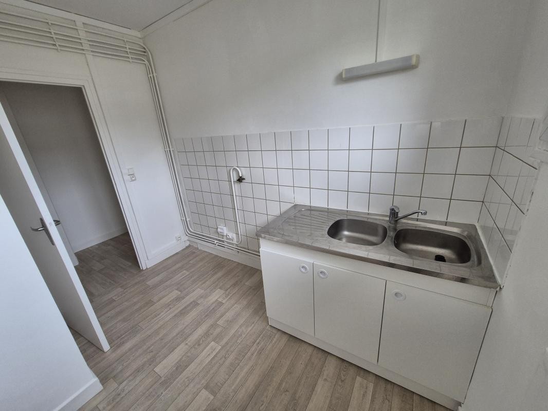 Location Appartement à Bogny-sur-Meuse 1 pièce