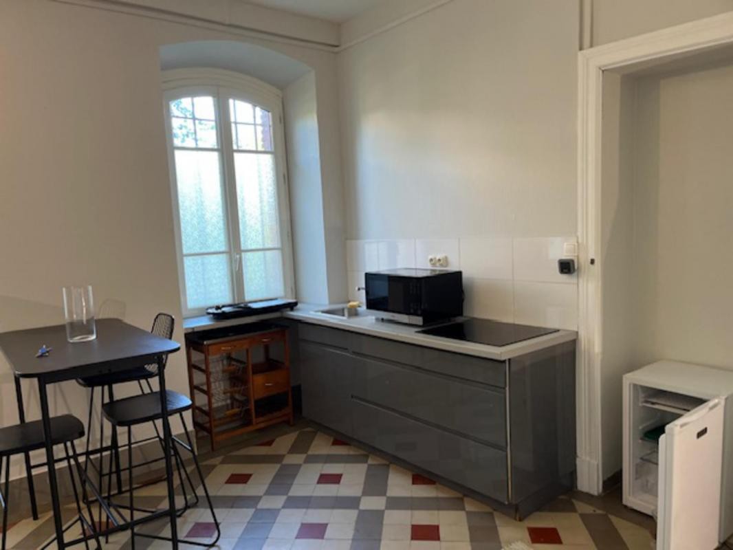 Location Appartement à Saint-Juéry 2 pièces