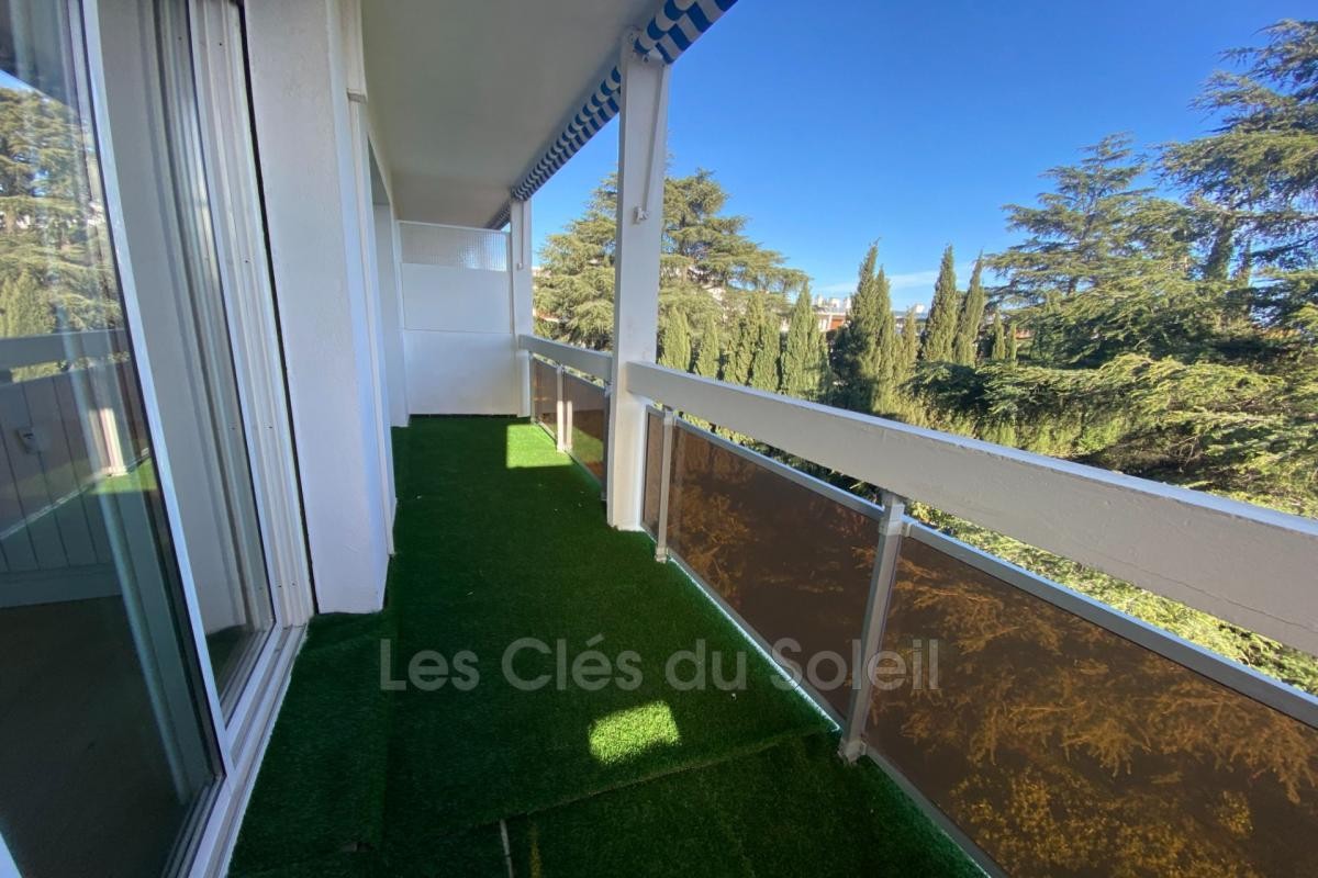 Location Appartement à Hyères 3 pièces