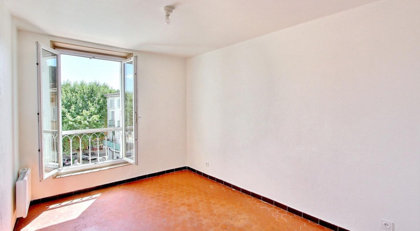 Vente Appartement à le Luc 3 pièces