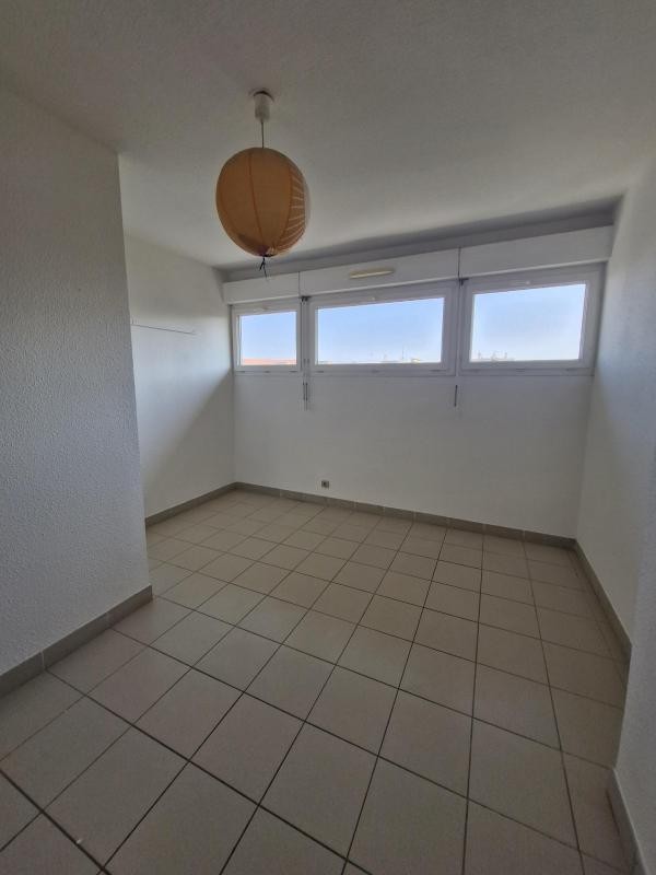 Location Appartement à Marseille 8e arrondissement 3 pièces