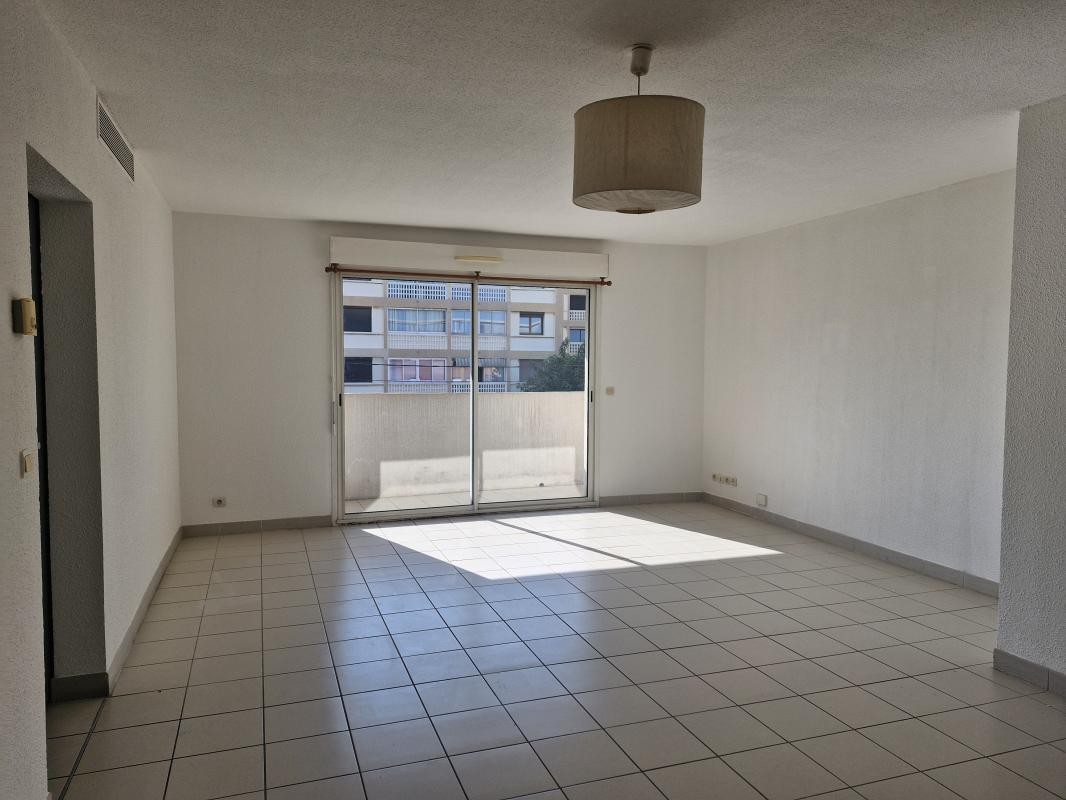 Location Appartement à Marseille 8e arrondissement 3 pièces