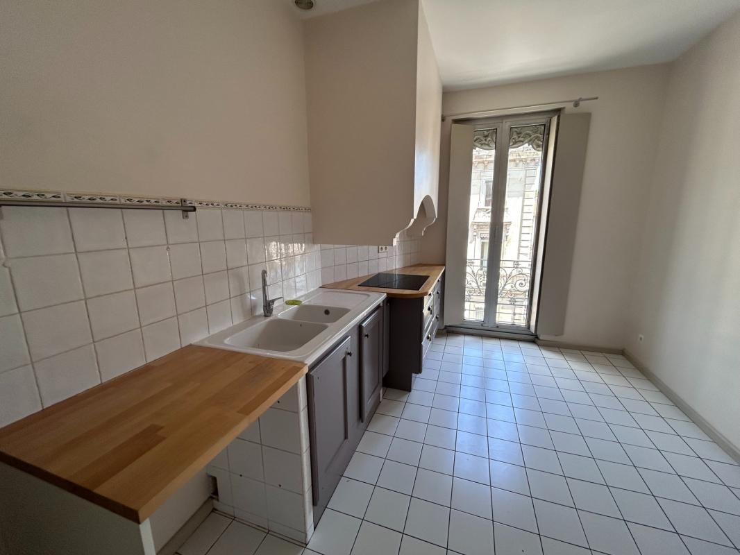 Location Appartement à Avignon 6 pièces