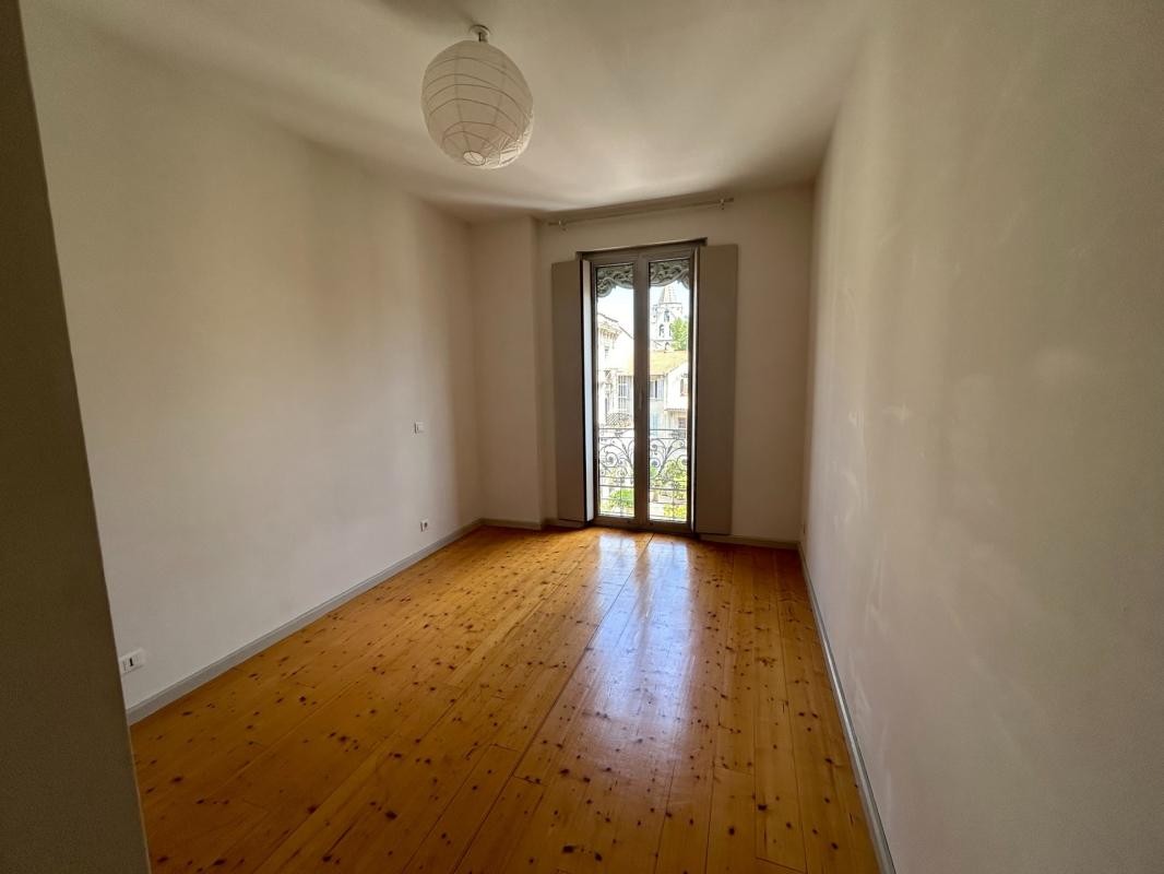 Location Appartement à Avignon 6 pièces