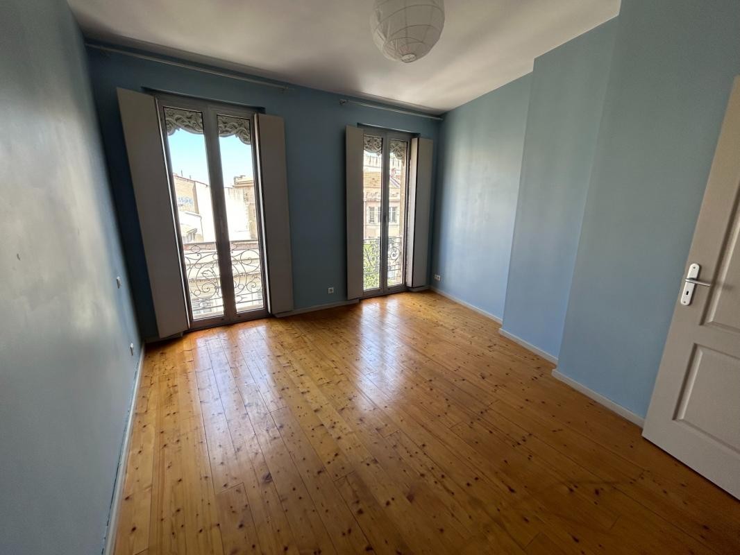 Location Appartement à Avignon 6 pièces