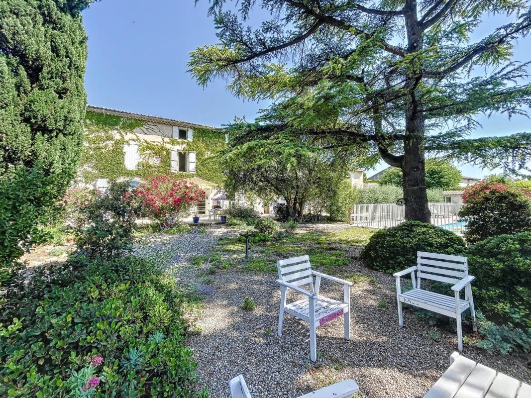 Vente Maison à Saint-Saturnin-lès-Avignon 7 pièces