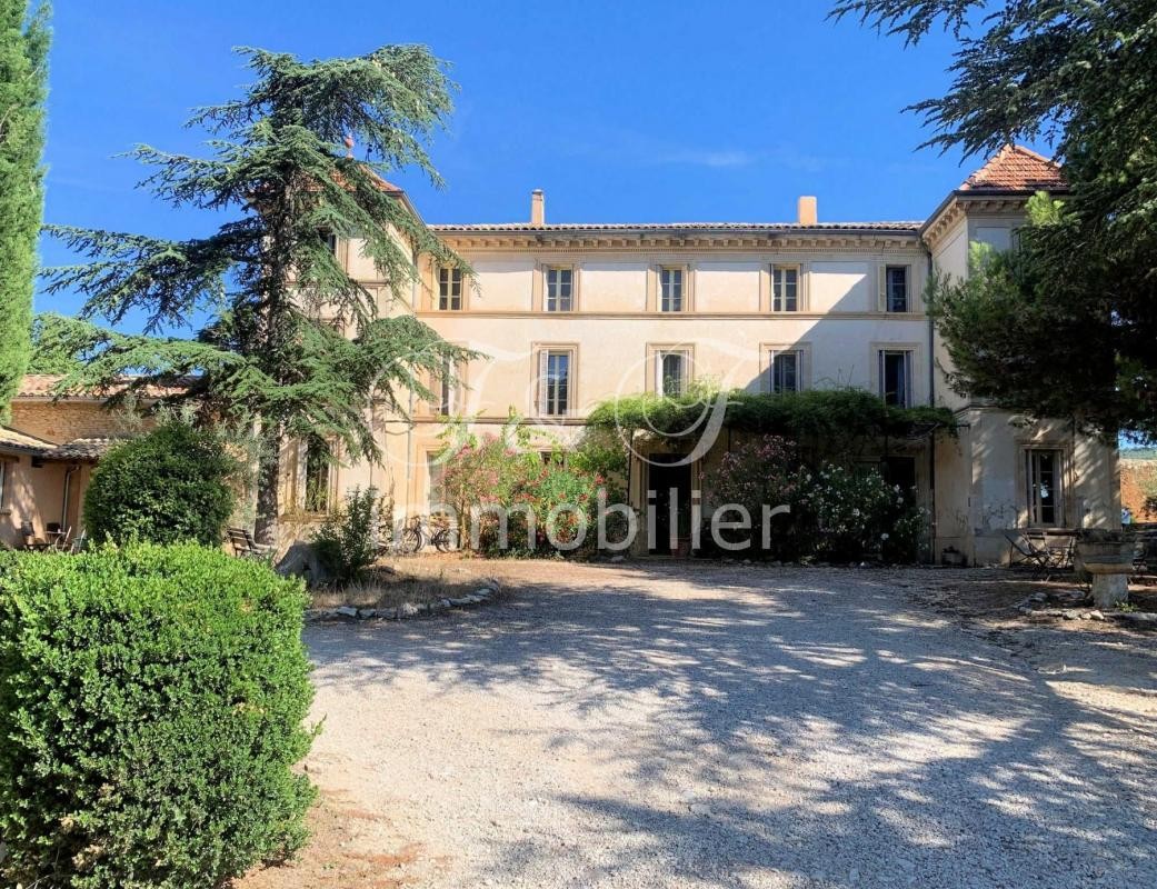 Vente Maison à Saint-Saturnin-lès-Apt 8 pièces