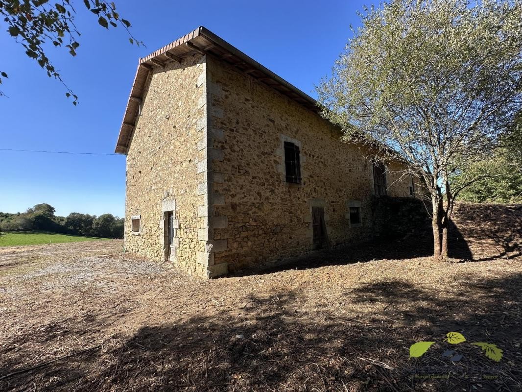 Vente Maison à Saint-Léonard-de-Noblat 0 pièce