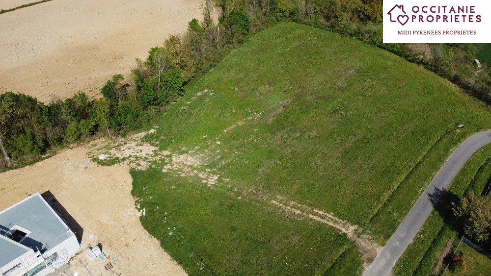 Vente Terrain à l'Isle-en-Dodon 0 pièce