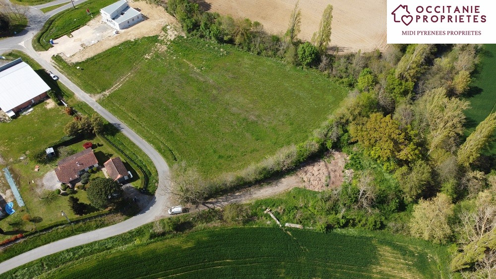 Vente Terrain à l'Isle-en-Dodon 0 pièce