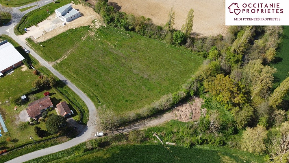 Vente Terrain à l'Isle-en-Dodon 0 pièce