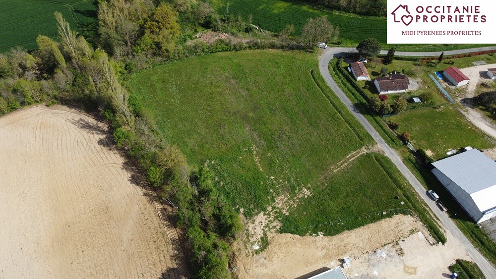 Vente Terrain à l'Isle-en-Dodon 0 pièce