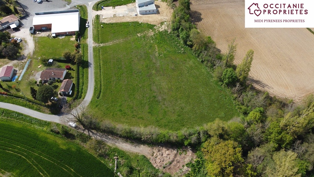 Vente Terrain à l'Isle-en-Dodon 0 pièce