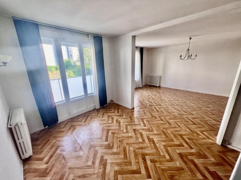 Vente Appartement à Saint-Jean-de-la-Ruelle 3 pièces