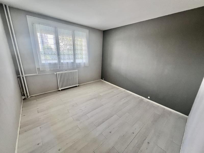 Vente Appartement à Saint-Jean-de-la-Ruelle 3 pièces