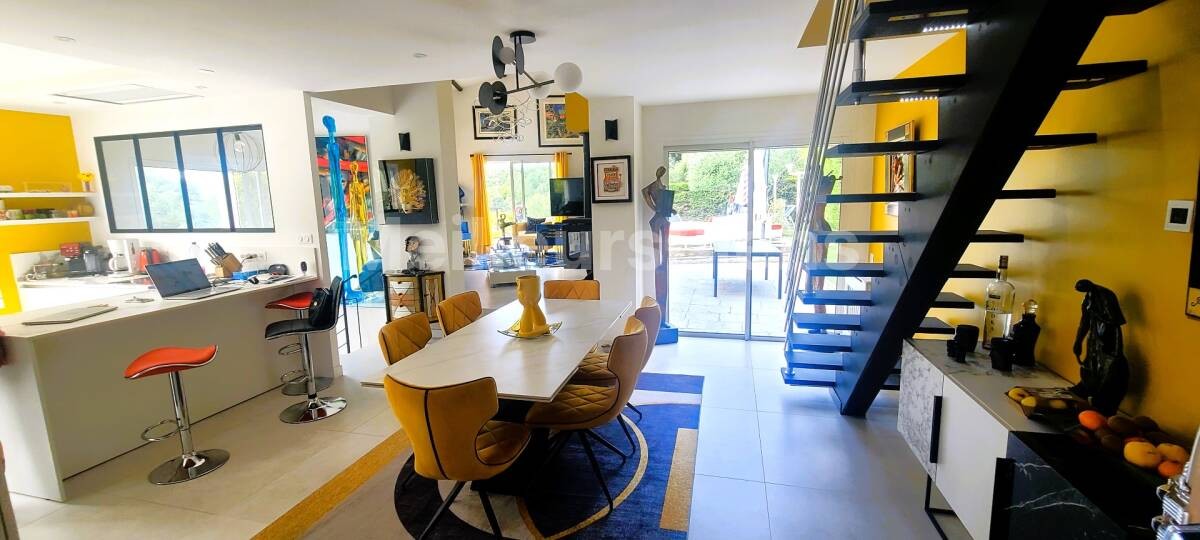 Vente Maison à Saint-Laurent-du-Var 7 pièces