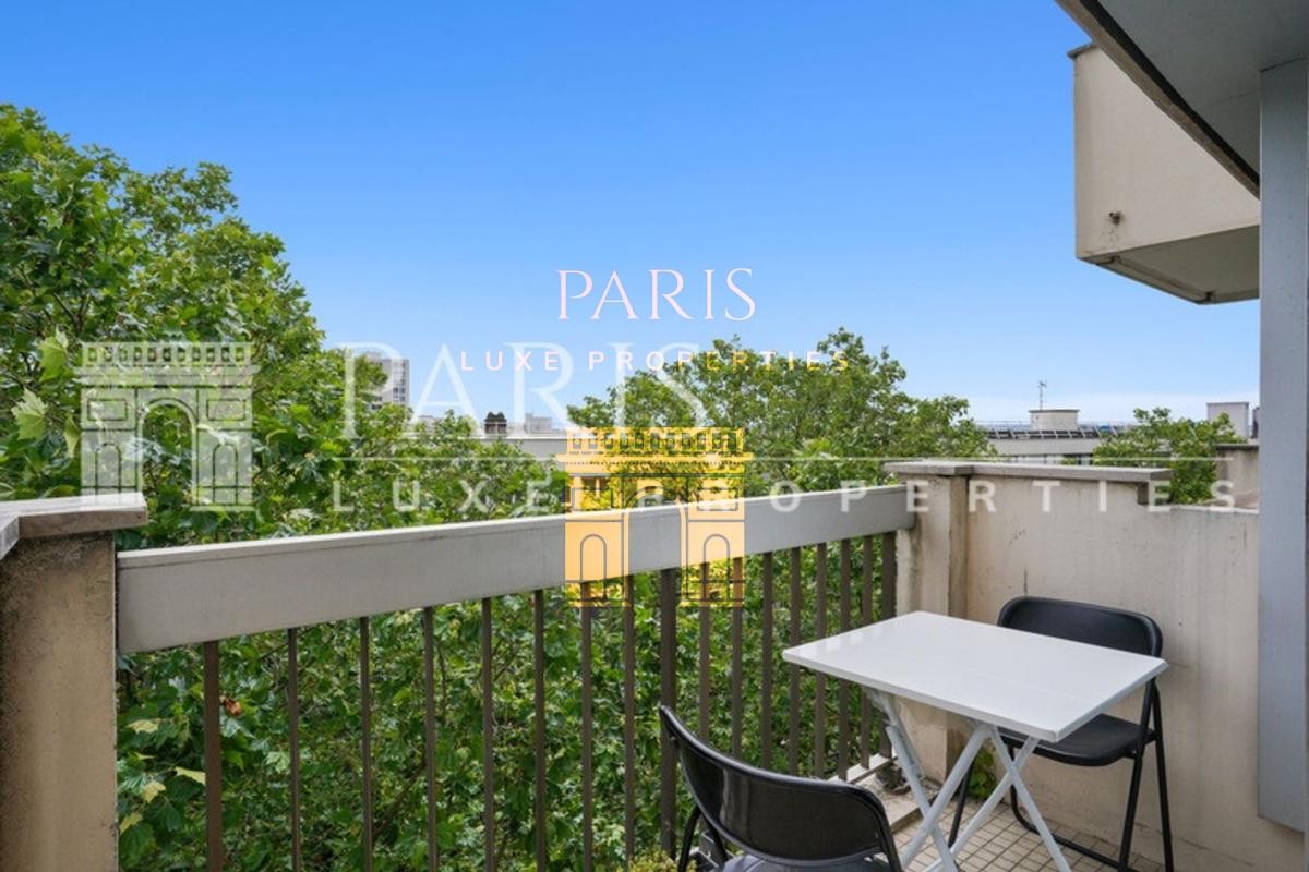 Vente Appartement à Paris Buttes-Chaumont 19e arrondissement 3 pièces