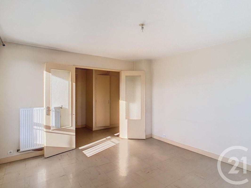 Location Appartement à Villejuif 2 pièces