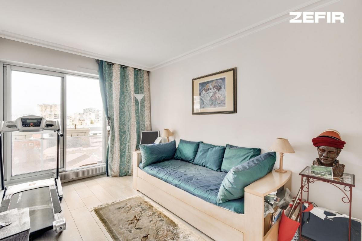 Vente Appartement à Paris Buttes-Chaumont 19e arrondissement 4 pièces