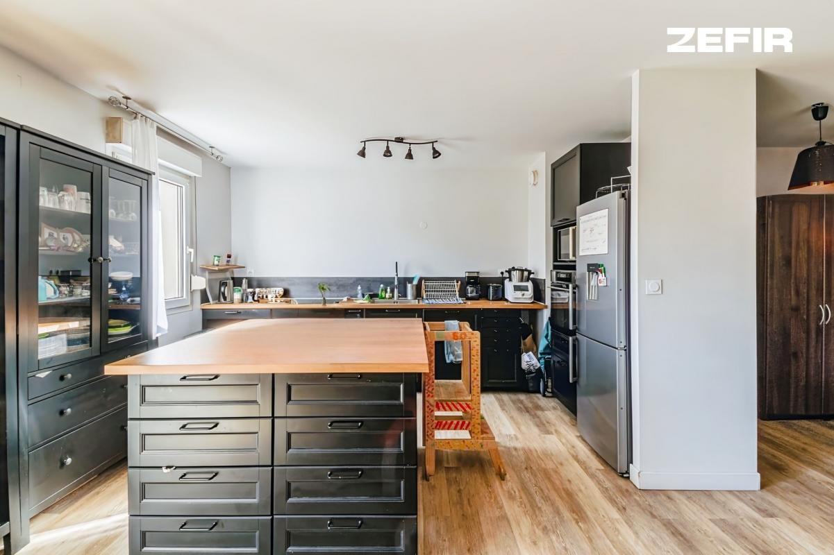 Vente Appartement à Lyon 8e arrondissement 3 pièces