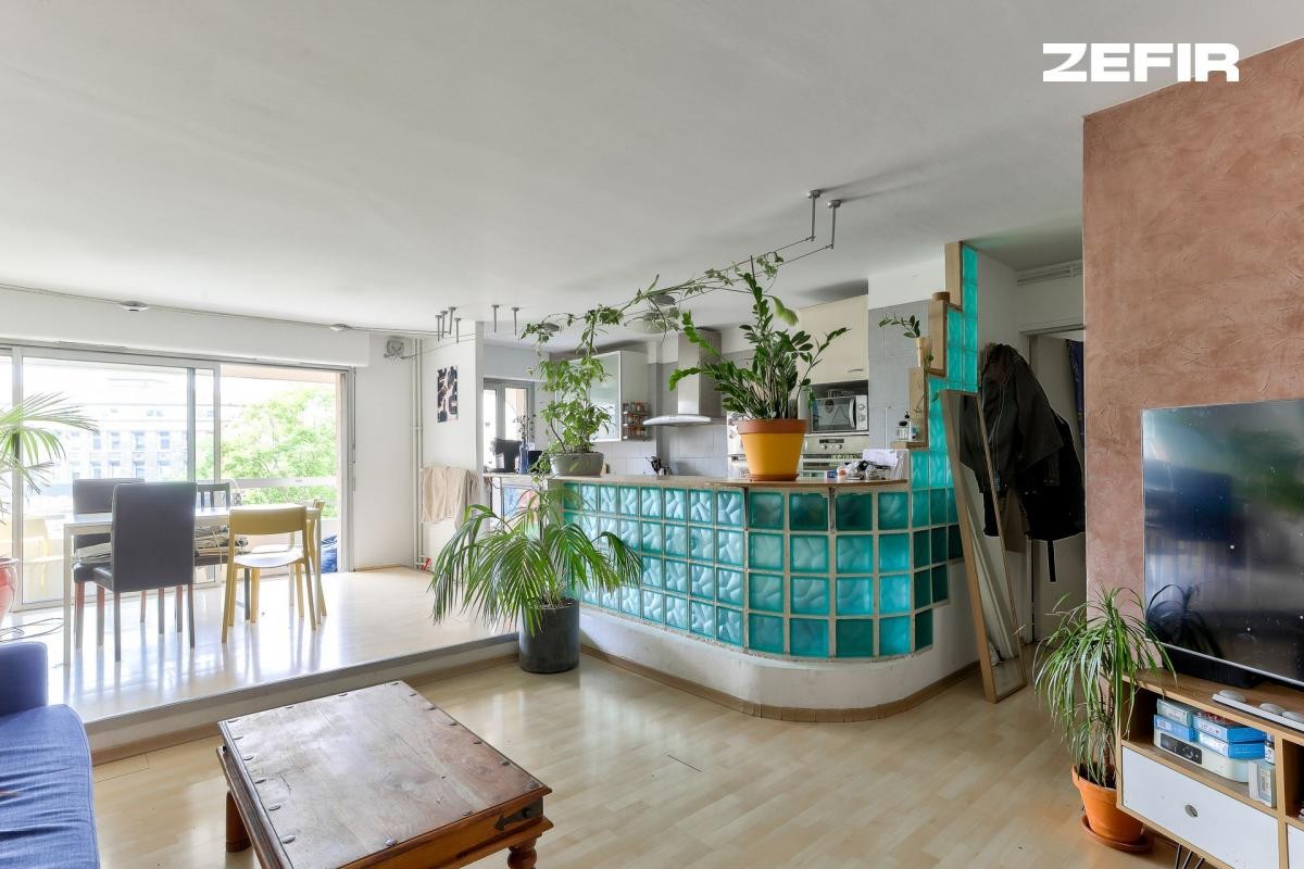 Vente Appartement à Paris Buttes-Chaumont 19e arrondissement 4 pièces