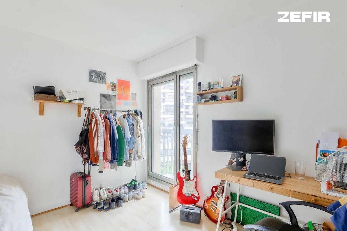 Vente Appartement à Paris Buttes-Chaumont 19e arrondissement 4 pièces